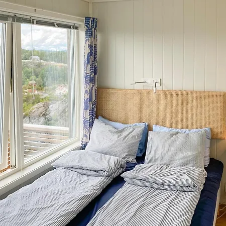 Cozy In With Kitchen 펜션 Sondeled